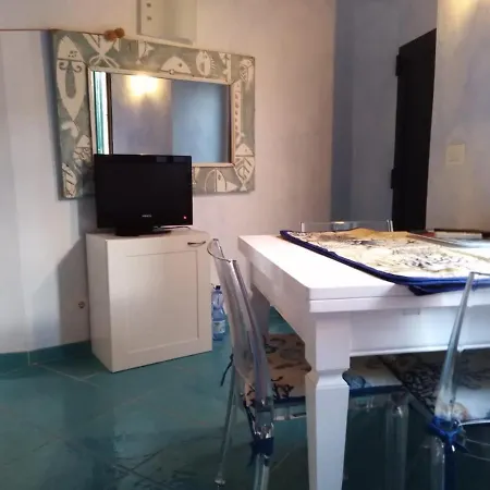 Isola Del Giglio Apartment Giglio Porto